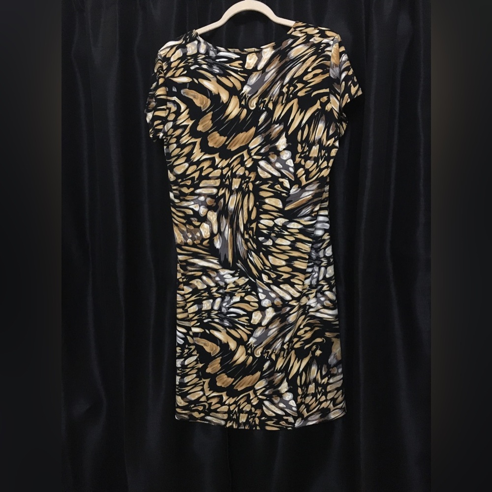 ladies dress size Large. Roughly, a size 12